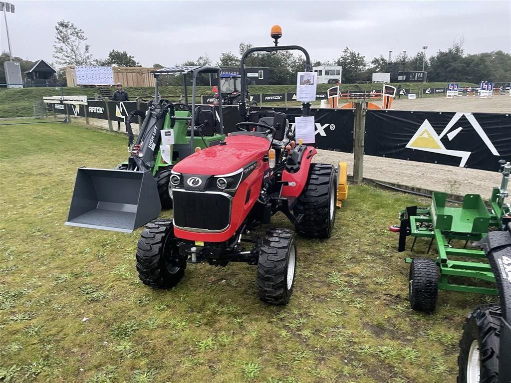 Traktor a típus Sonstige 263 med 3 cyl Mitsubishi Euro V motor, Gebrauchtmaschine ekkor: Dronninglund (Kép 6)