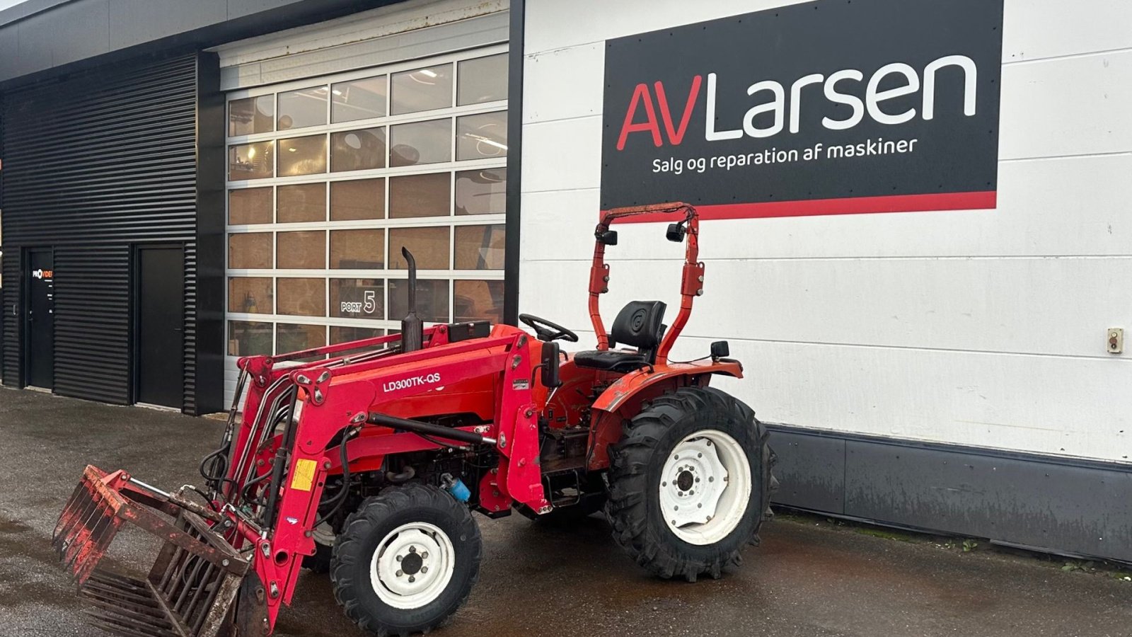 Traktor типа Sonstige 435, Gebrauchtmaschine в Dronninglund (Фотография 1)