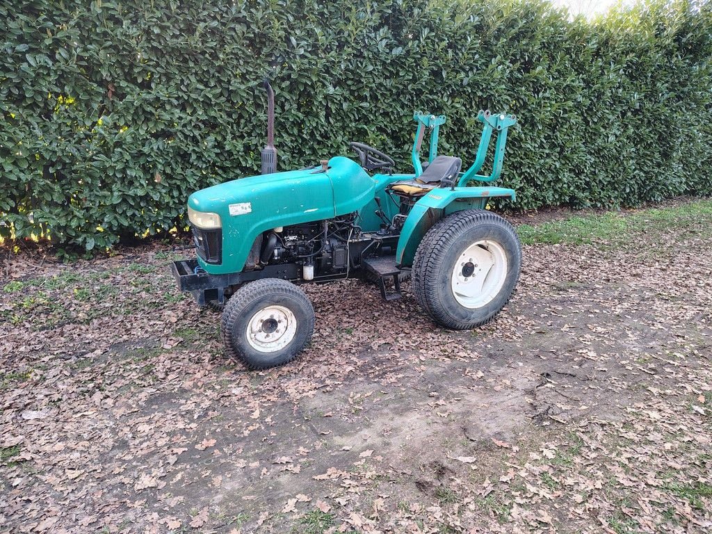 Traktor del tipo Sonstige 4WD, Gebrauchtmaschine en Antwerpen (Imagen 1)