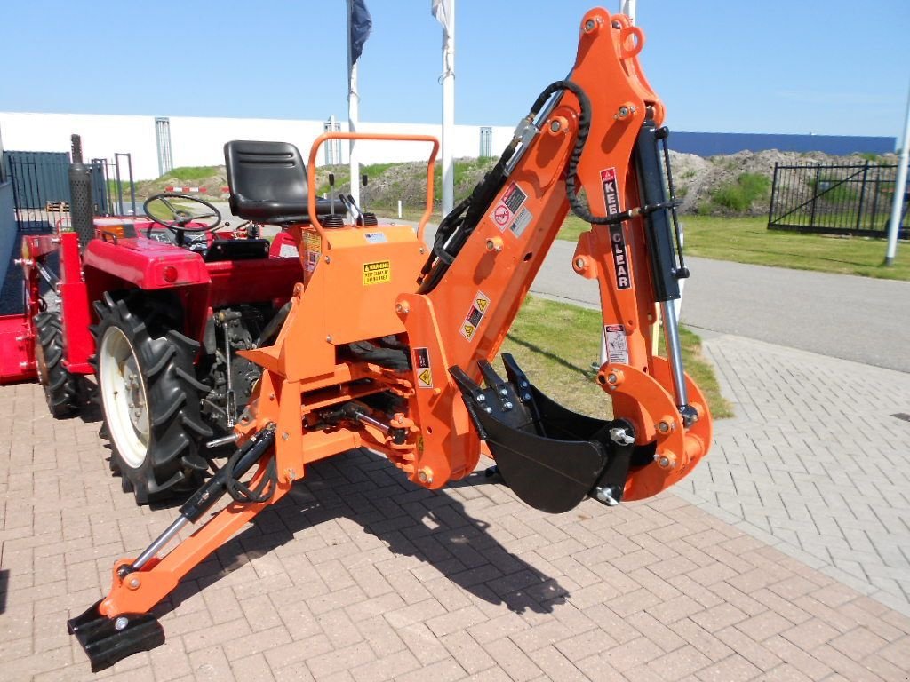Traktor of the type Sonstige Backhoe loader BMH 175, Gebrauchtmaschine in Swifterband (Picture 2)