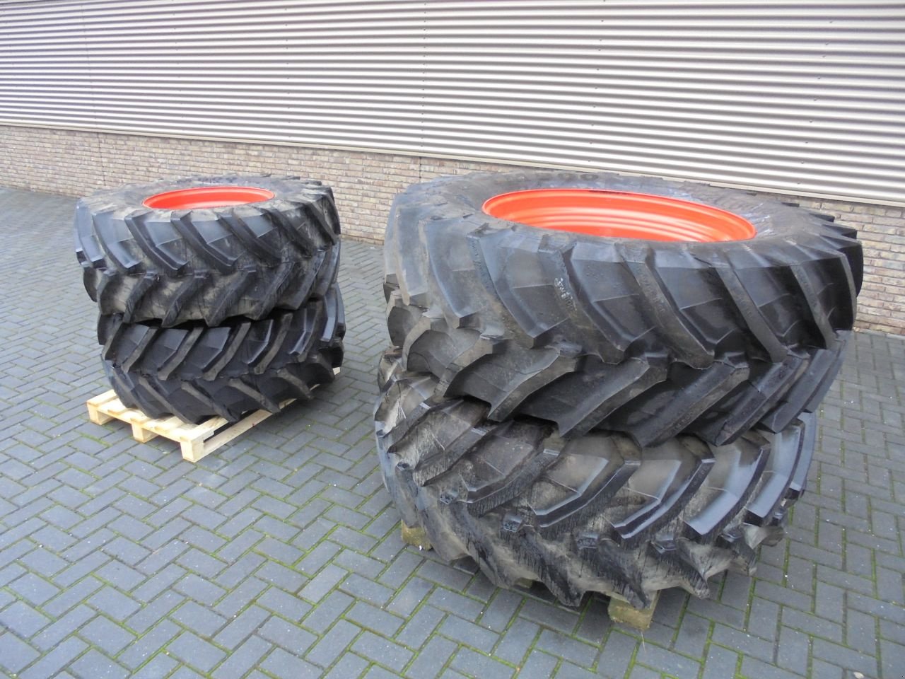 Traktor typu Sonstige bandenset fendt, Gebrauchtmaschine v Houten (Obrázek 1)