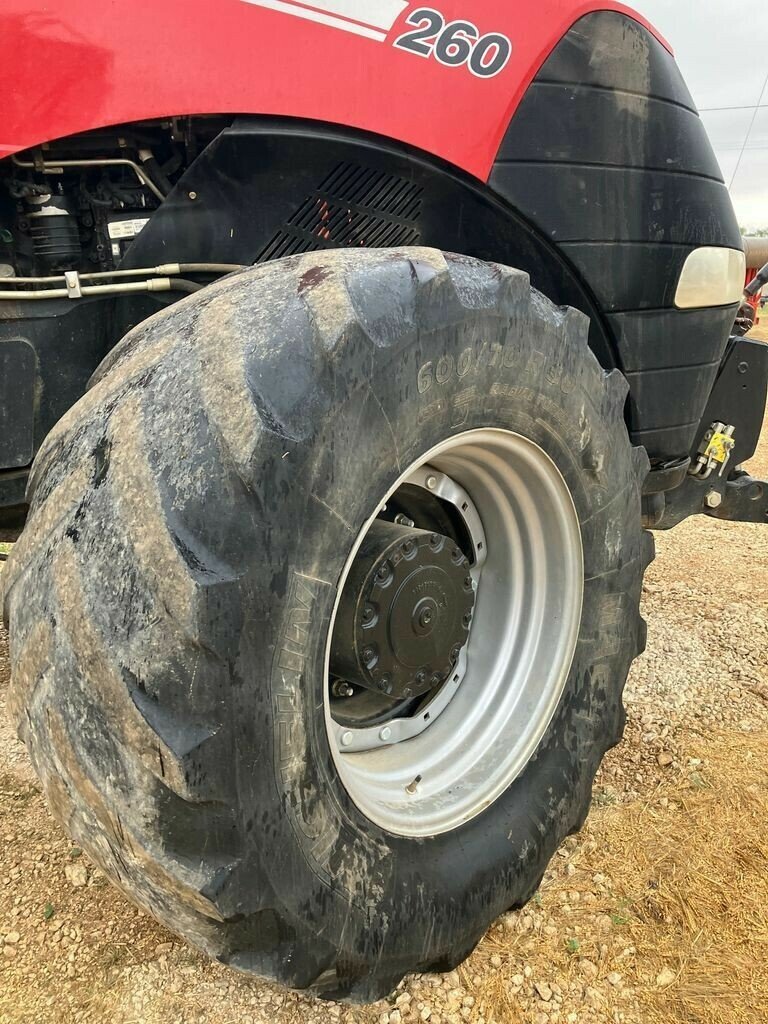 Traktor от тип Sonstige CASE MAGNUM 260, Gebrauchtmaschine в VAROIS & CHAIGNOT (Снимка 9)