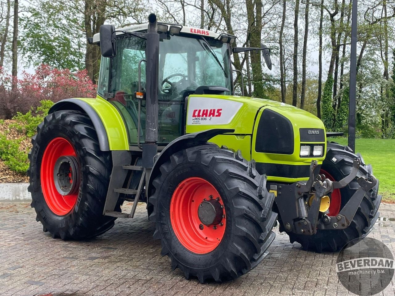 Traktor des Typs Sonstige Claas 836 RZ, Gebrauchtmaschine in Vriezenveen (Bild 2)