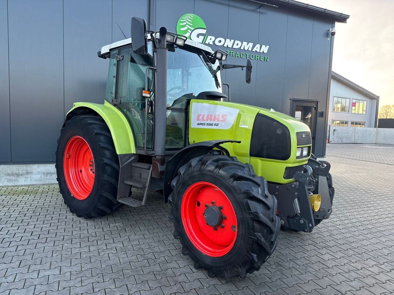 Traktor des Typs Sonstige Claas Ares 556 RZ, Gebrauchtmaschine in Daarle (Bild 4)