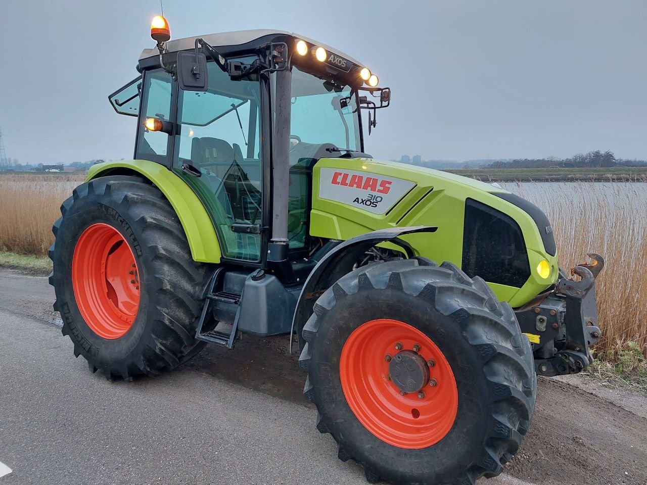 Traktor Türe ait Sonstige Claas Axos 310, Gebrauchtmaschine içinde Ouderkerk aan den IJssel (resim 8)