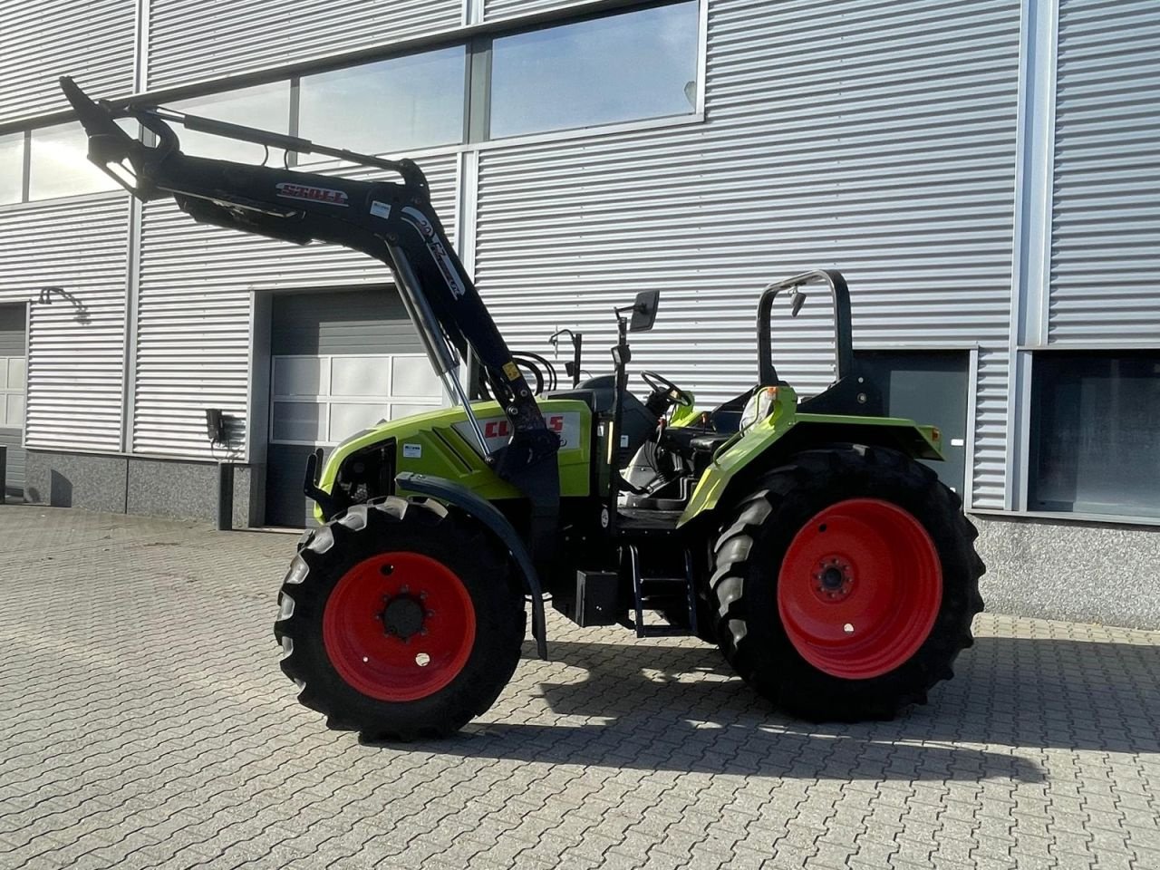 Traktor des Typs Sonstige Claas Axos 340 met Stoll voorlader, Gebrauchtmaschine in Roermond (Bild 5)