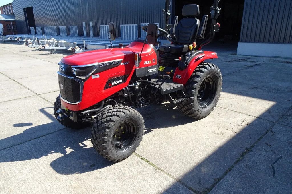 Traktor of the type Sonstige Compact tractor 263H ., Neumaschine in Losdorp (Picture 3)
