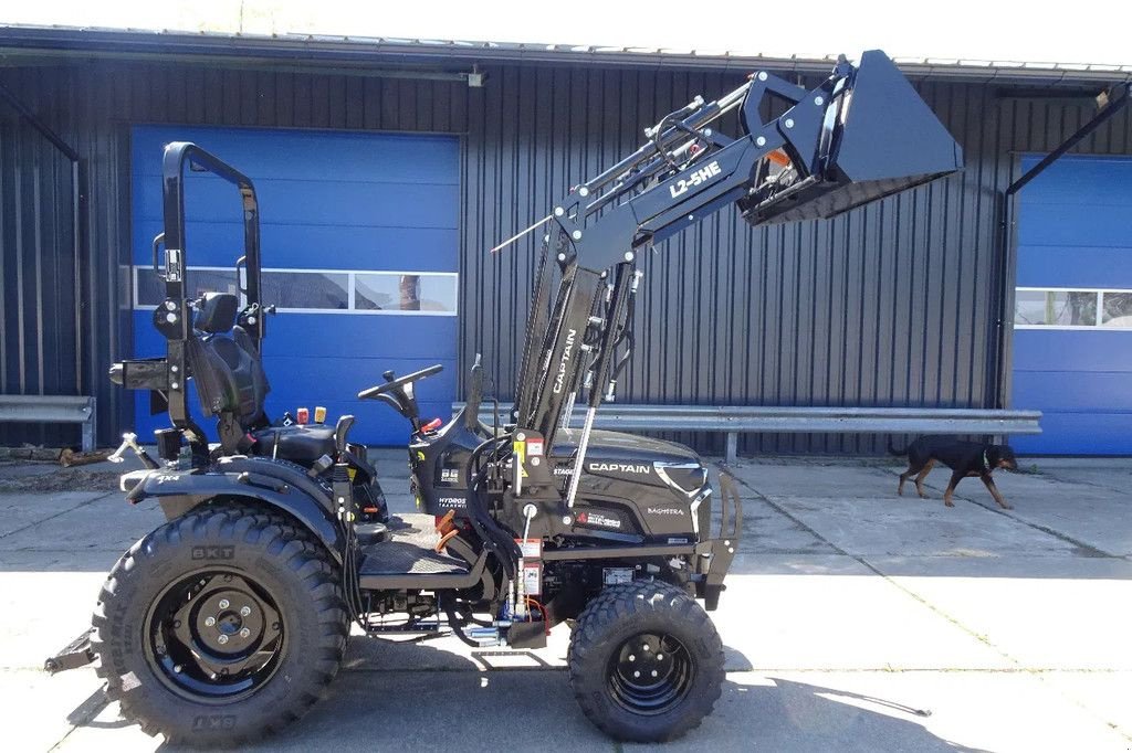 Traktor des Typs Sonstige Compact tractor 263H met voorlader ., Neumaschine in Losdorp (Bild 1)