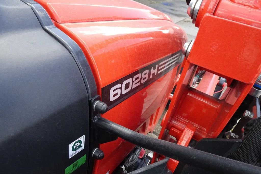 Traktor typu Sonstige Compact trekker met voorlader 6028H, Neumaschine v Losdorp (Obrázek 5)