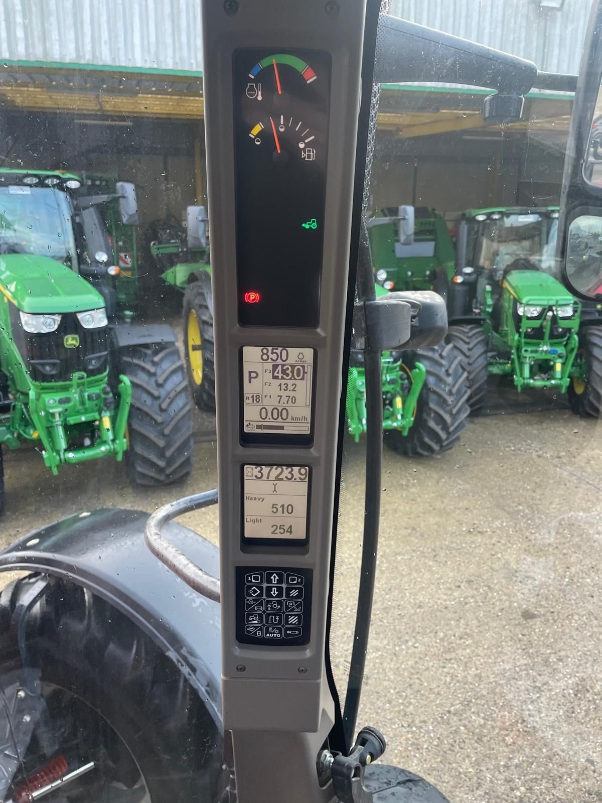 Traktor of the type Sonstige CVX PUMA 160, Gebrauchtmaschine in BOSC LE HARD (Picture 9)