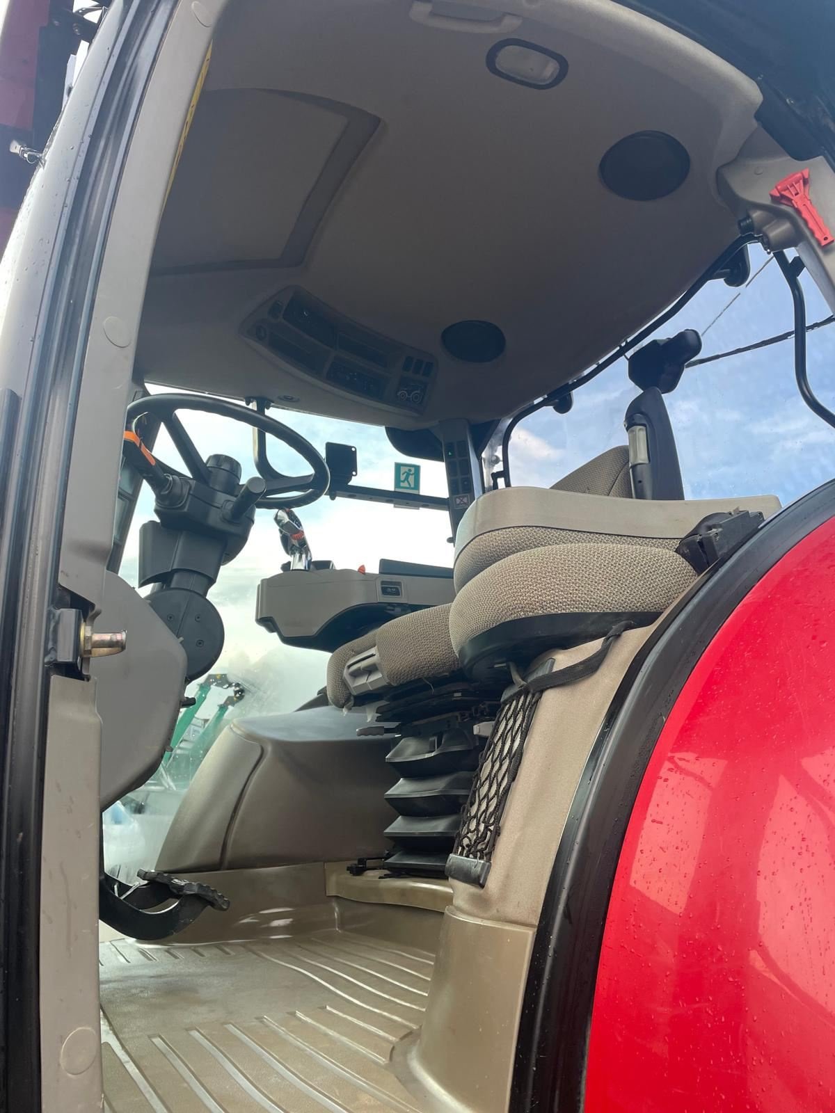 Traktor of the type Sonstige CVX PUMA 160, Gebrauchtmaschine in BOSC LE HARD (Picture 8)