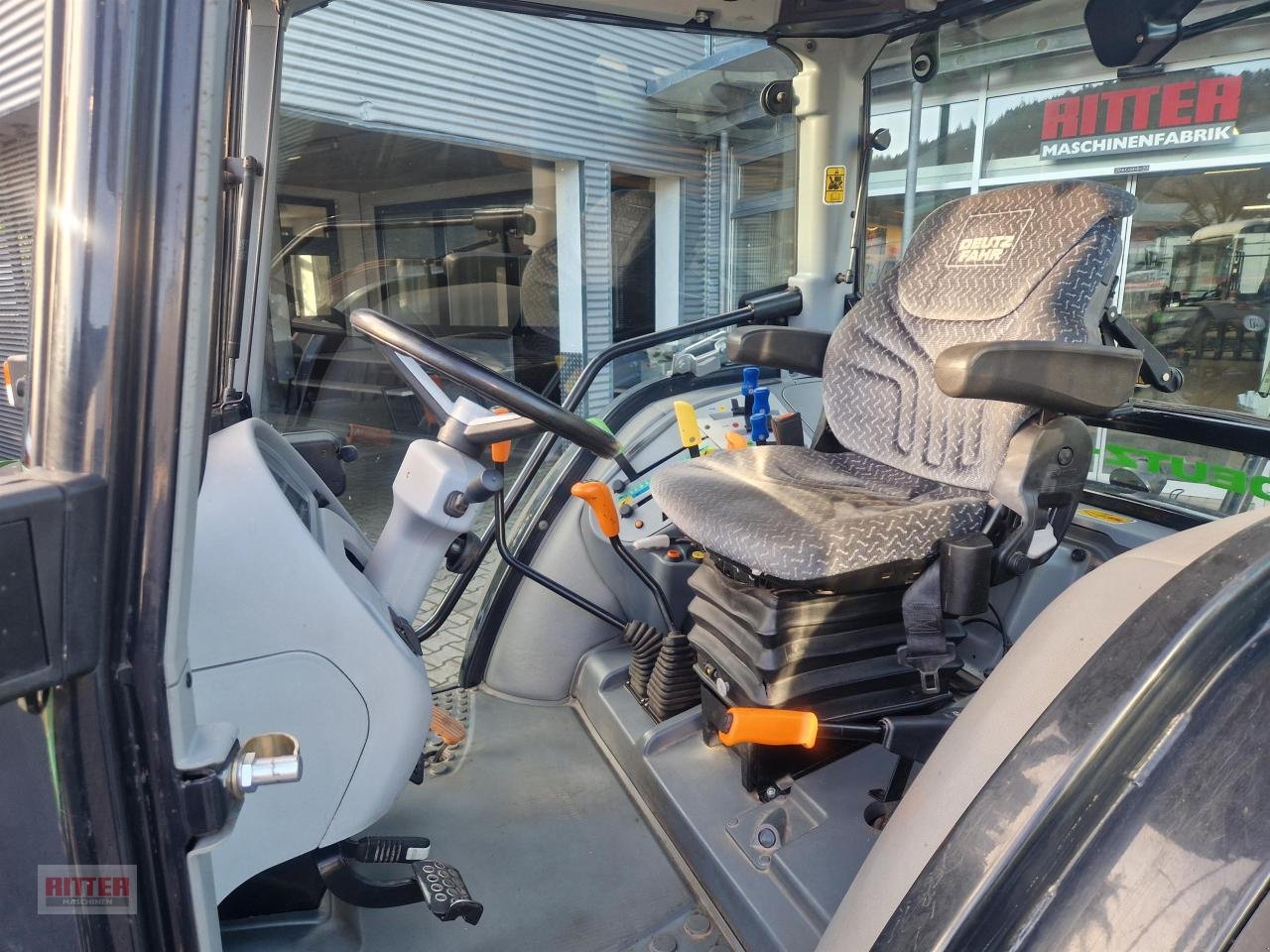 Traktor del tipo Sonstige DEUTZ 5090.4 D LS DT, Gebrauchtmaschine en Zell a. H. (Imagen 6)