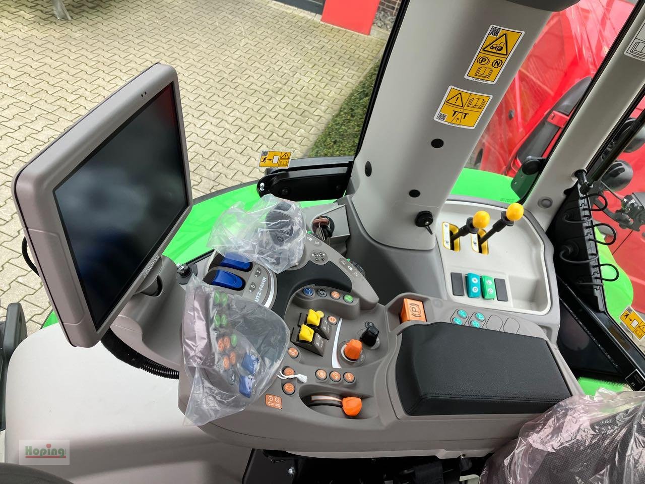 Traktor of the type Sonstige Deutz 6160.4 TTV, Neumaschine in Bakum (Picture 14)