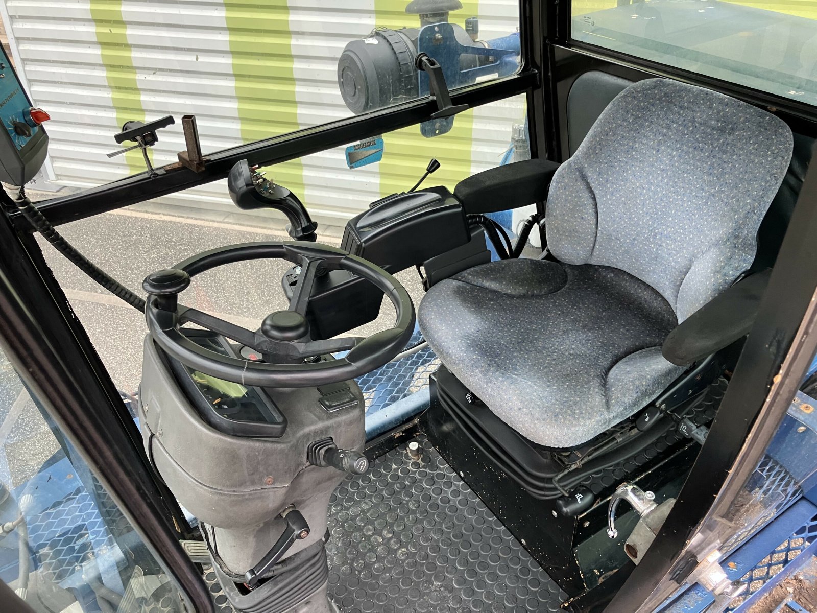 Traktor типа Sonstige EF 70, Gebrauchtmaschine в AILLAS (Фотография 8)