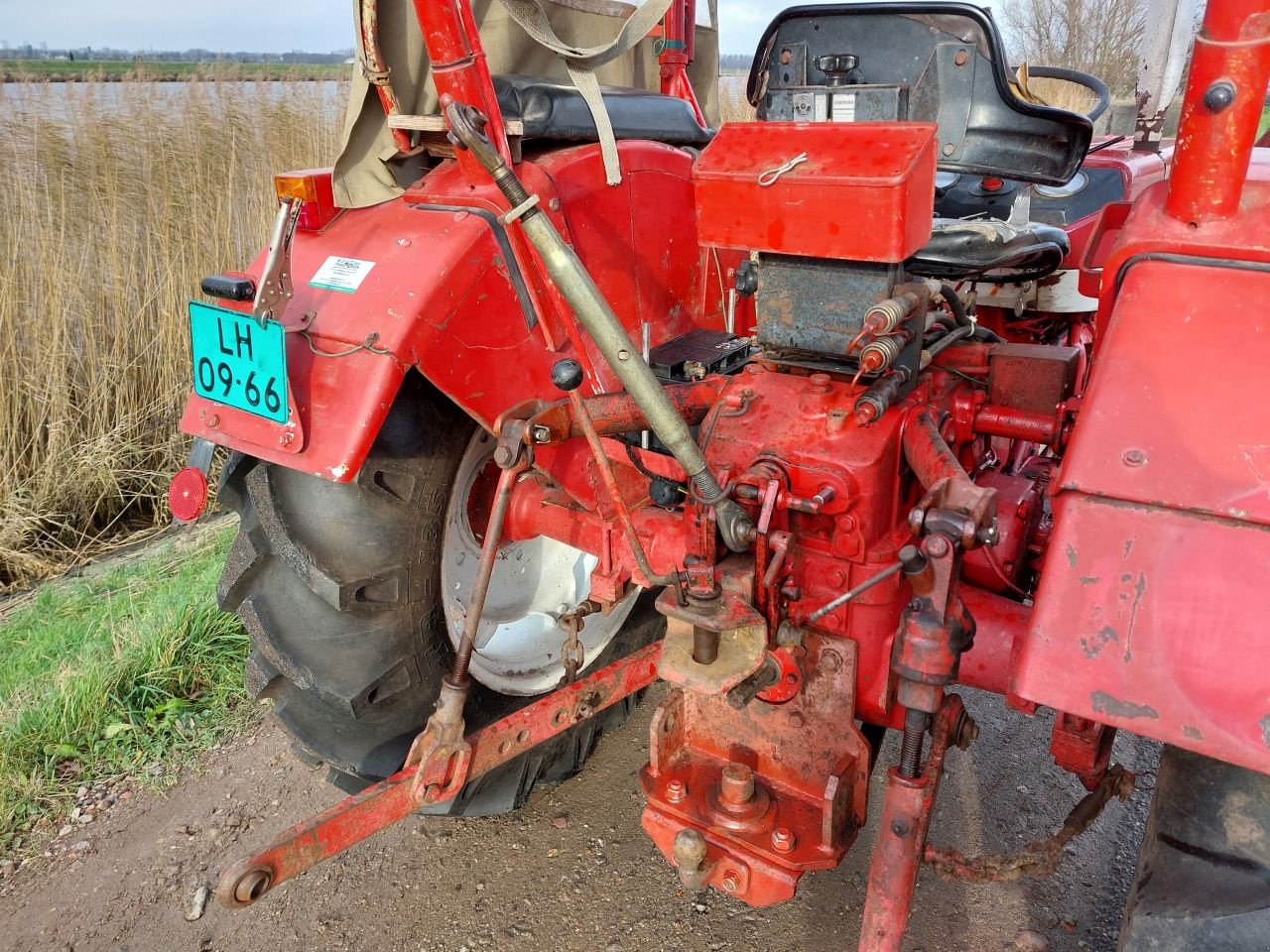 Traktor del tipo Sonstige International 353, Gebrauchtmaschine en Ouderkerk aan den IJssel (Imagen 4)