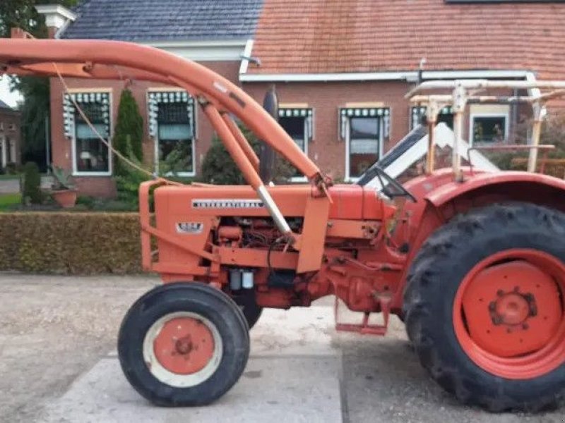 Traktor des Typs Sonstige International 624 .., Gebrauchtmaschine in Losdorp