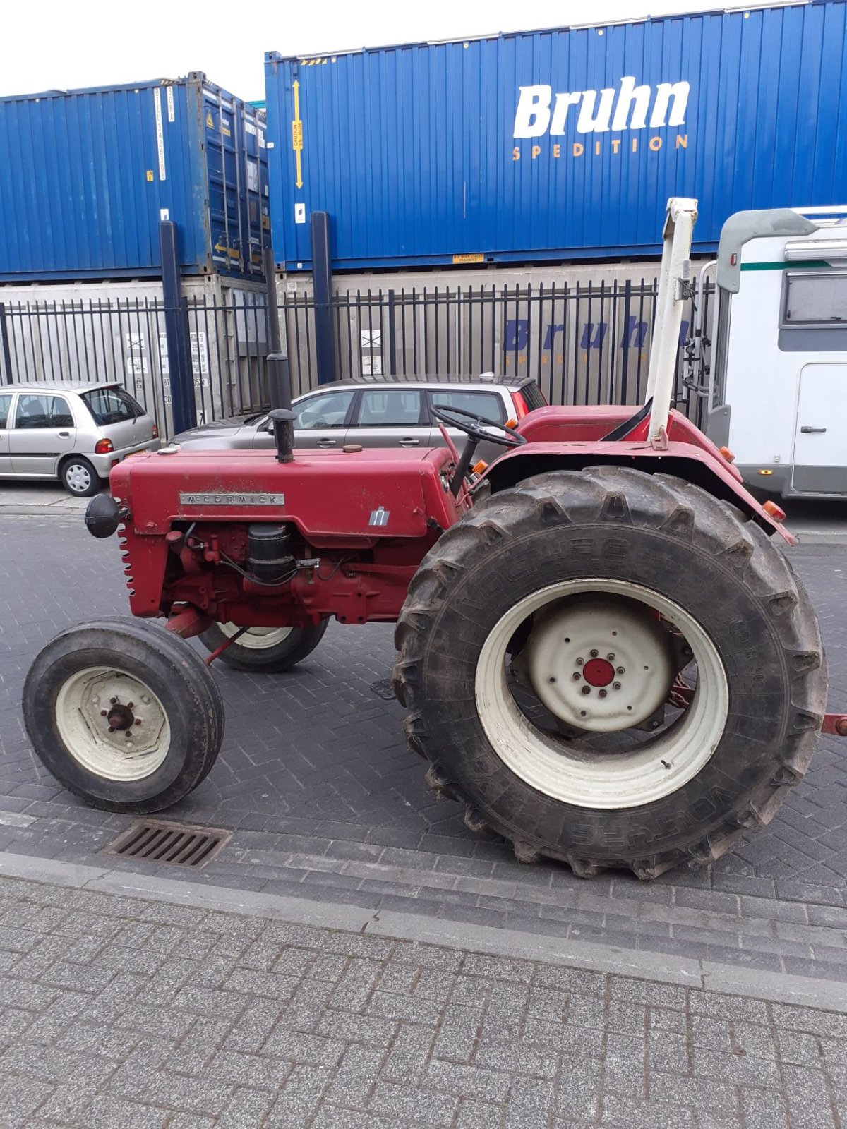 Traktor des Typs Sonstige International Farmal, Gebrauchtmaschine in Alblasserdam (Bild 6)
