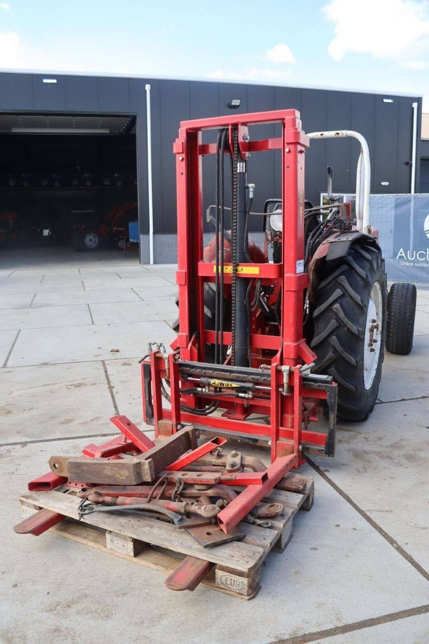 Traktor от тип Sonstige International harvester co E733, Gebrauchtmaschine в Antwerpen (Снимка 7)