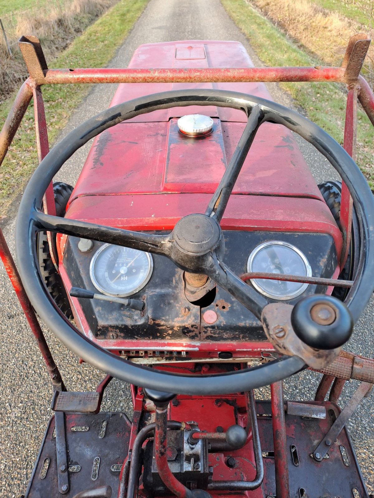 Traktor Türe ait Sonstige International IHC 353, Gebrauchtmaschine içinde Wierden (resim 9)