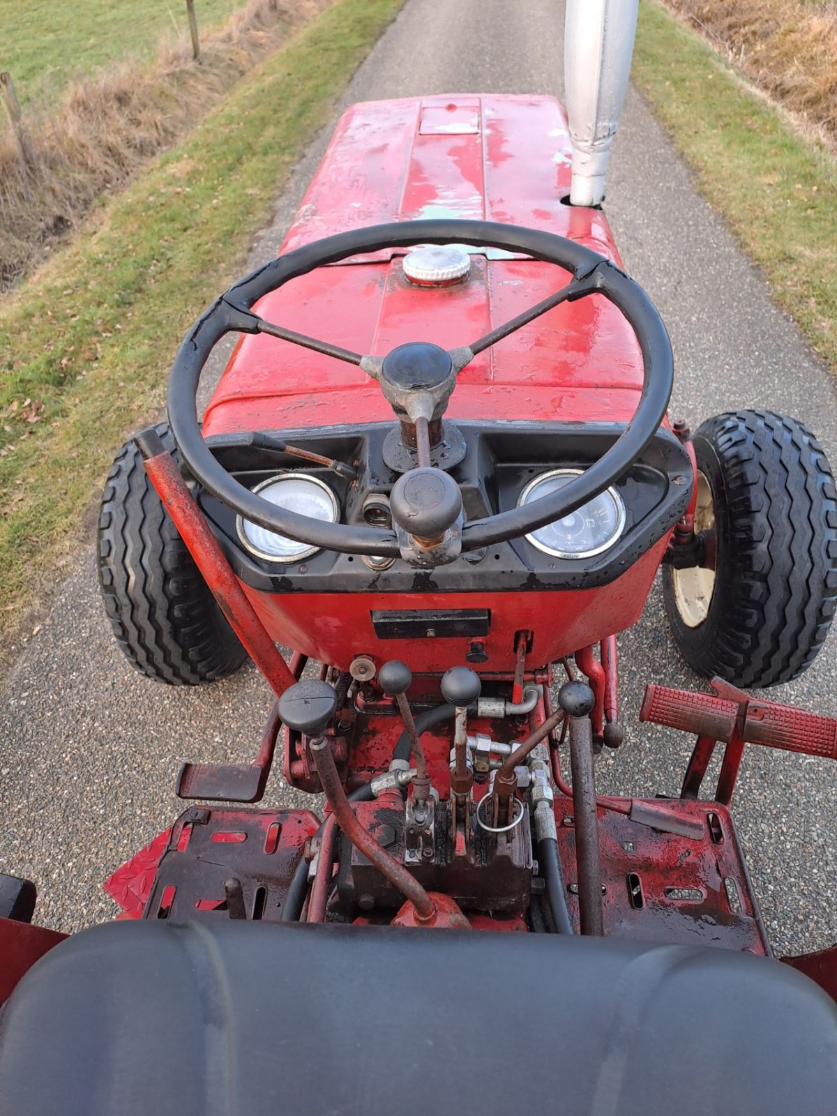 Traktor Türe ait Sonstige International IHC 453, Gebrauchtmaschine içinde Wierden (resim 11)