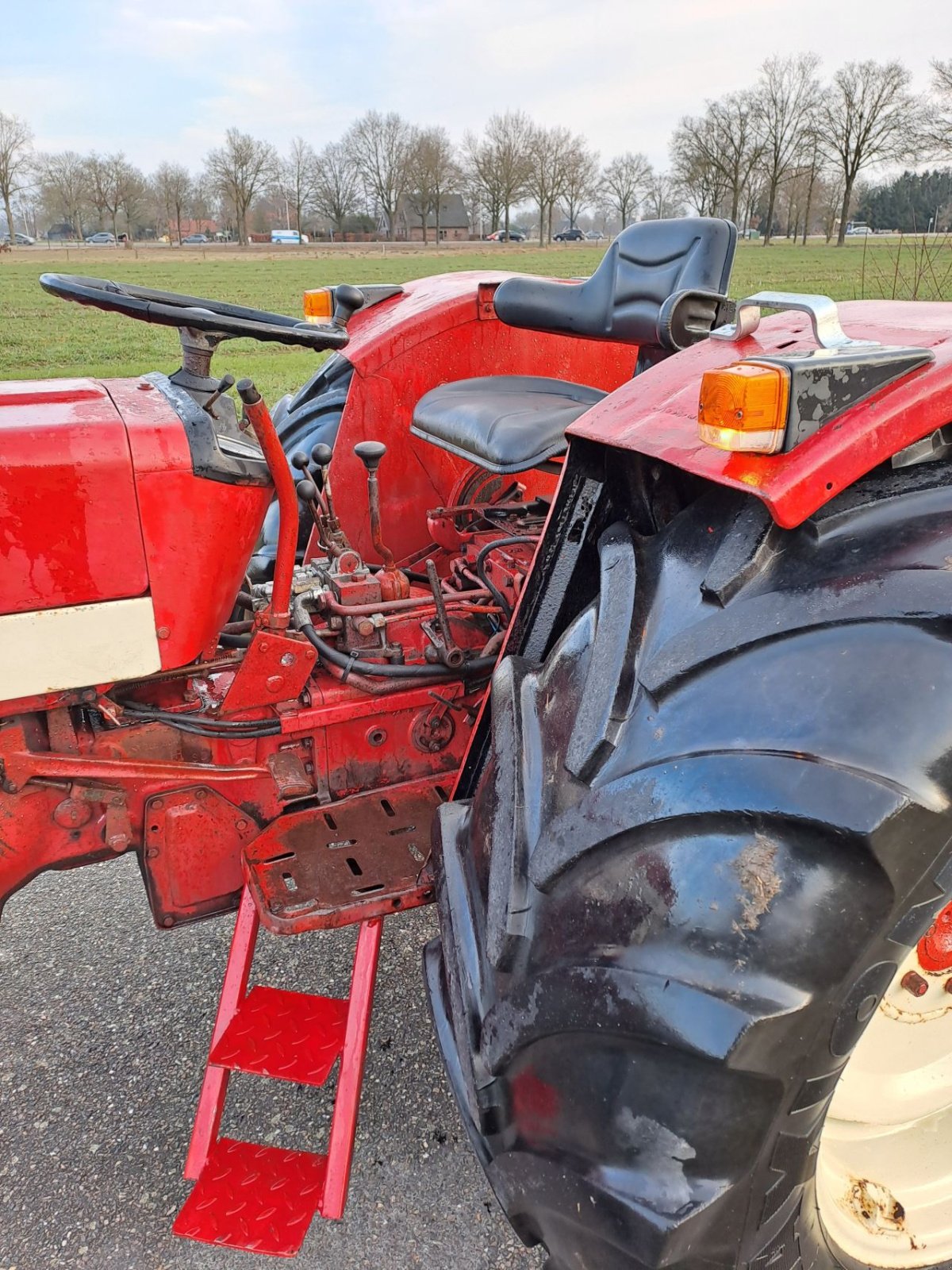 Traktor Türe ait Sonstige International IHC 453, Gebrauchtmaschine içinde Wierden (resim 9)