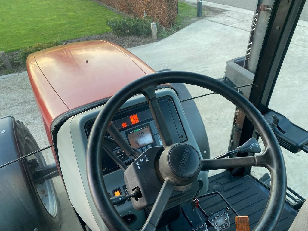 Traktor des Typs Sonstige International mx135, Gebrauchtmaschine in Boekel (Bild 10)