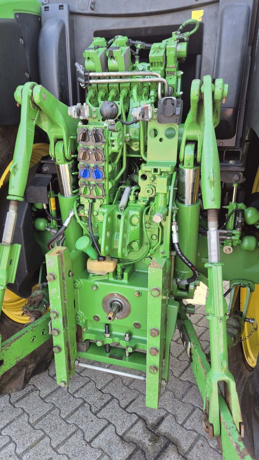 Traktor of the type Sonstige JOHN DEERE 6195R AP-40 Lucht Fronthef PTO TLS HCS, Gebrauchtmaschine in Schoonebeek (Picture 7)