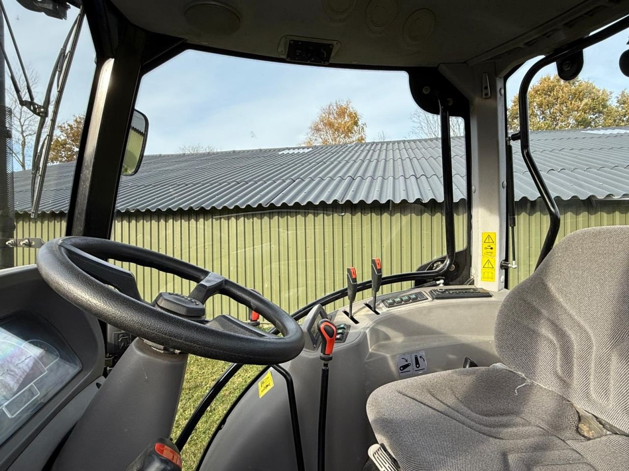 Traktor des Typs Sonstige Lovol 504M, Gebrauchtmaschine in Nieuw Roden (Bild 8)