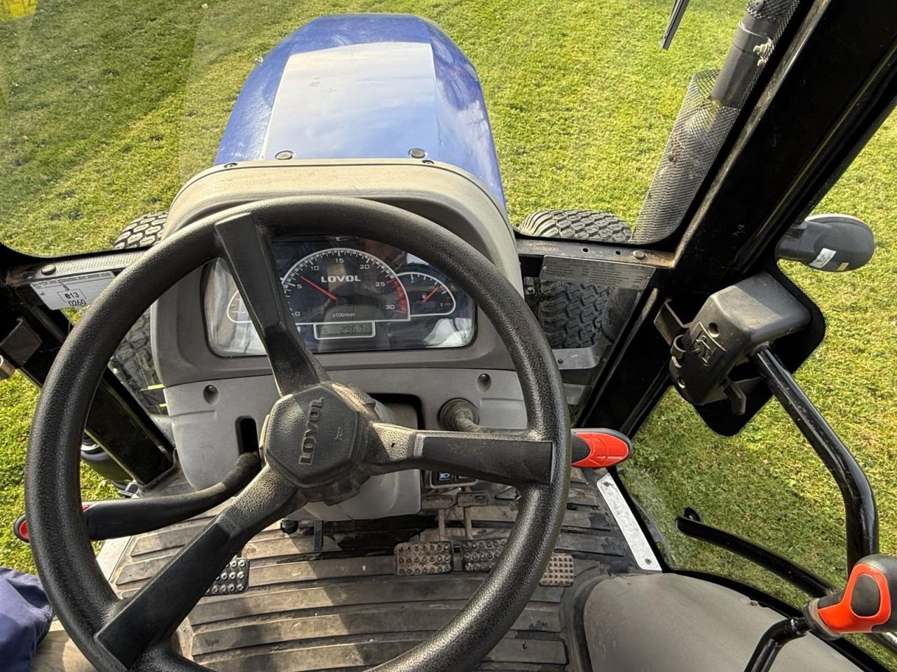 Traktor des Typs Sonstige Lovol 504M, Gebrauchtmaschine in Nieuw Roden (Bild 11)