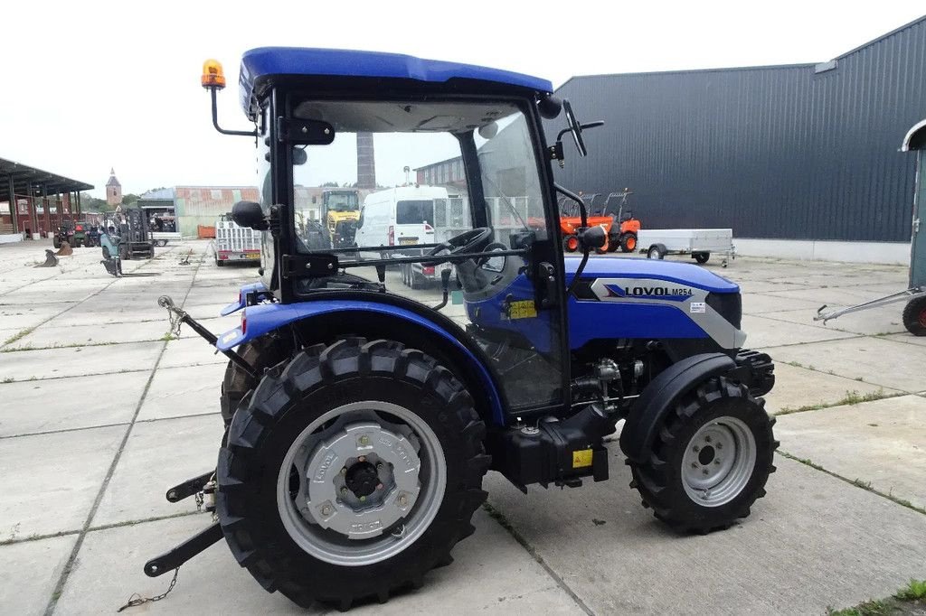 Traktor of the type Sonstige Lovol M254 met Cabine Weinig uren! M254, Gebrauchtmaschine in Losdorp (Picture 3)