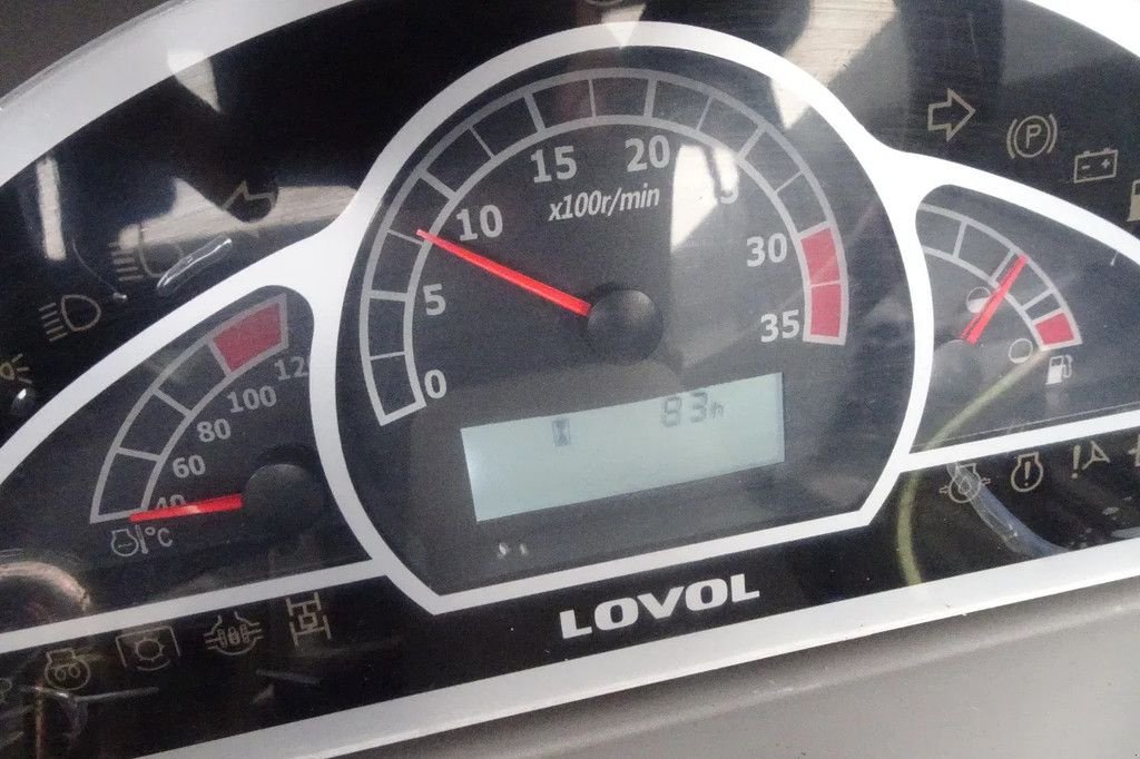 Traktor of the type Sonstige Lovol M254 met Cabine Weinig uren! M254, Gebrauchtmaschine in Losdorp (Picture 11)