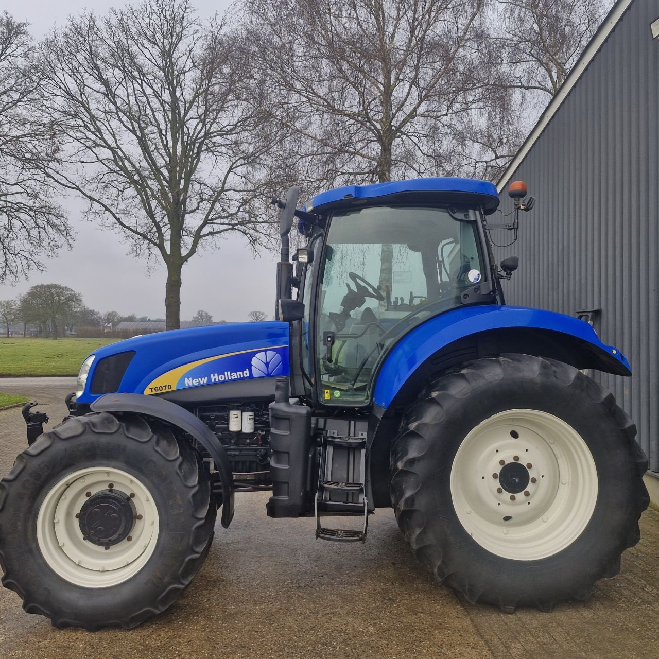 Traktor a típus Sonstige New holland T6030 T6030 Range Command, Gebrauchtmaschine ekkor: Daarle (Kép 4)