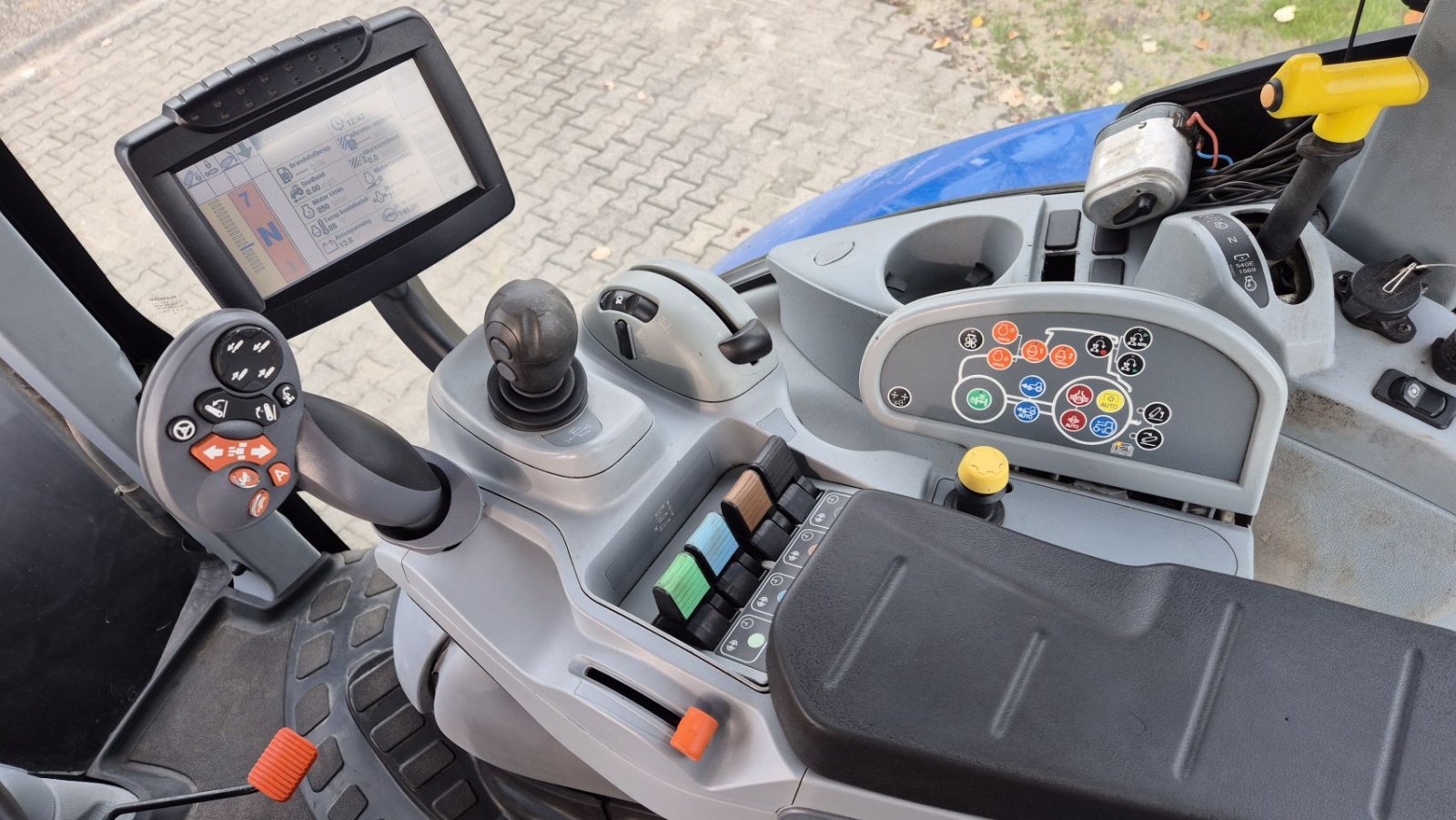 Traktor a típus Sonstige New Holland T7040 PC 40Kmh Lucht geveerde vooras, Gebrauchtmaschine ekkor: Schoonebeek (Kép 10)