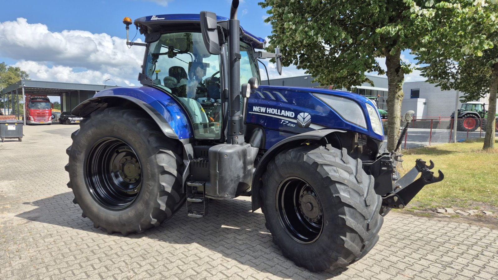 Traktor типа Sonstige New Holland T7.230 PC 40Kmh Lucht Fronthef PTO BluePower, Gebrauchtmaschine в Schoonebeek (Фотография 1)