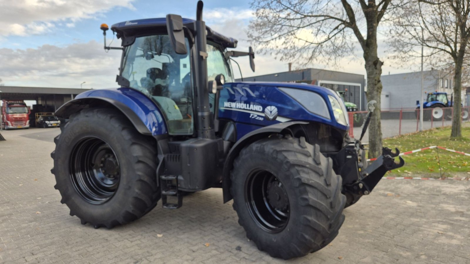Traktor Türe ait Sonstige New Holland T7.230 PC 40Kmh Lucht Fronthef PTO BluePower, Gebrauchtmaschine içinde Schoonebeek (resim 1)