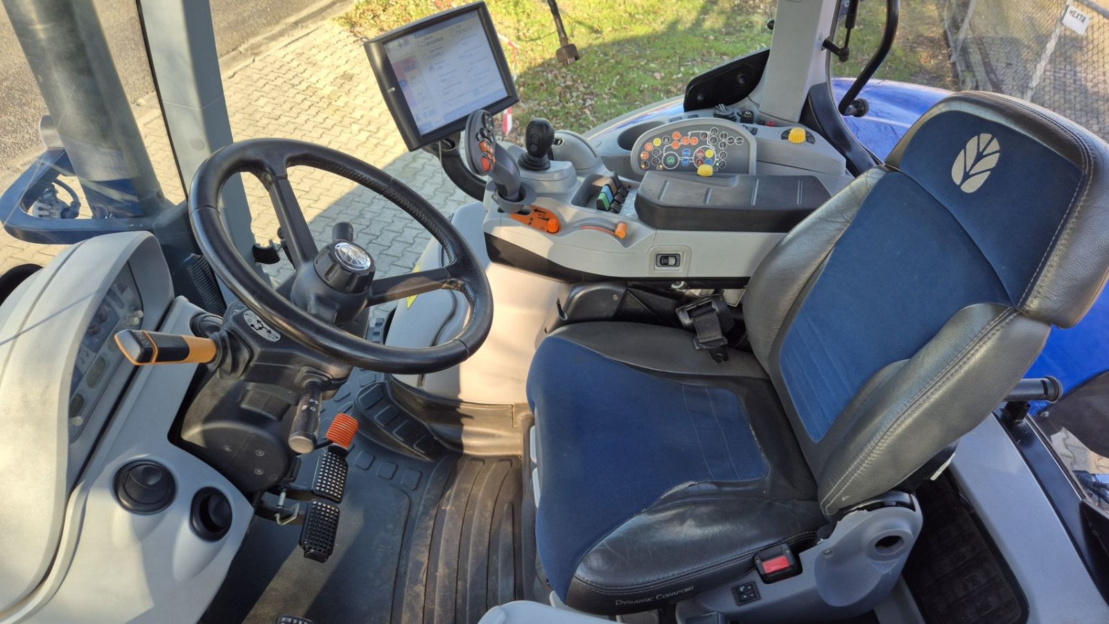 Traktor типа Sonstige NEW HOLLAND T7.315 HD AC 40Kmh Fronthef en Lucht, Gebrauchtmaschine в Schoonebeek (Фотография 9)