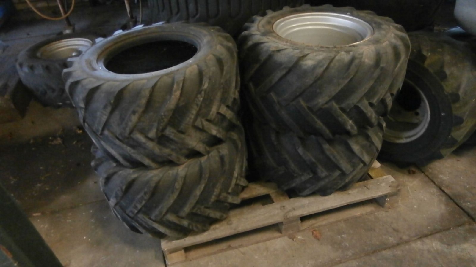 Traktor tipa Sonstige Pirelly shovel, Gebrauchtmaschine u Kerkdriel (Slika 3)