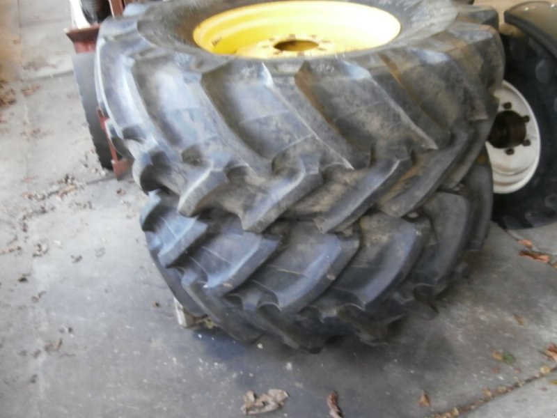 Traktor typu Sonstige Pirelly shovel, Gebrauchtmaschine w Kerkdriel