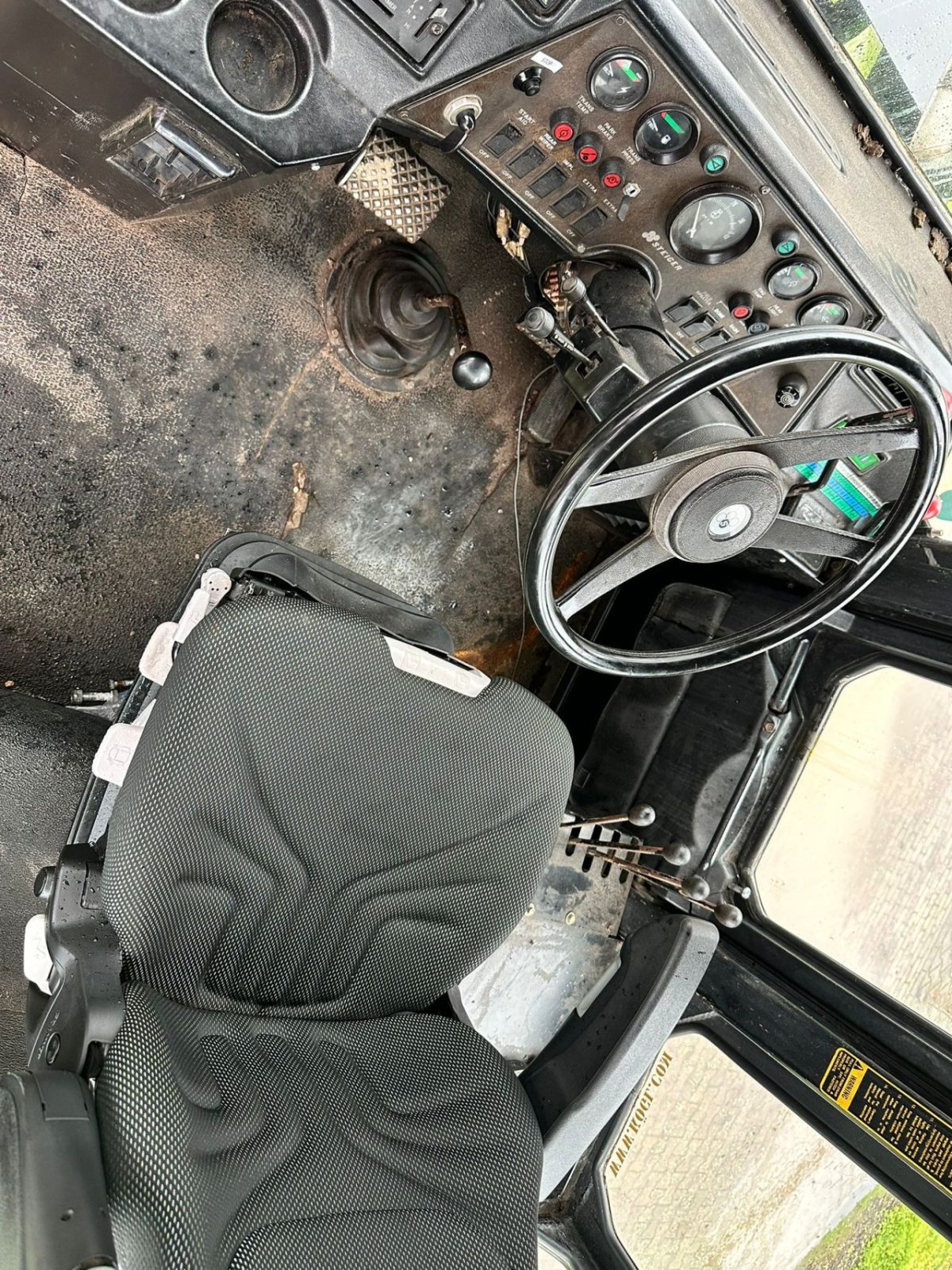 Traktor типа Sonstige STEIGER ST325, Gebrauchtmaschine в Linde (dr) (Фотография 3)