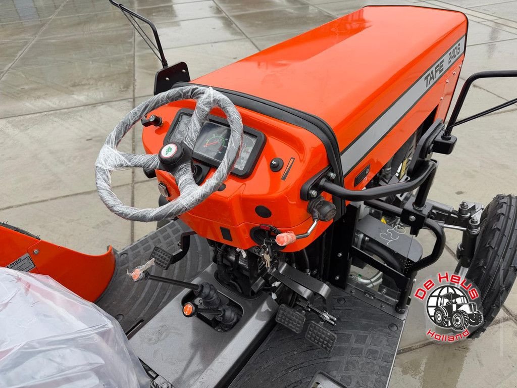 Traktor del tipo Sonstige Tafe 240S, Neumaschine en MIJNSHEERENLAND (Imagen 11)