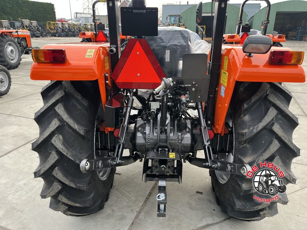 Traktor des Typs Sonstige Tafe 240S, Neumaschine in MIJNSHEERENLAND (Bild 4)