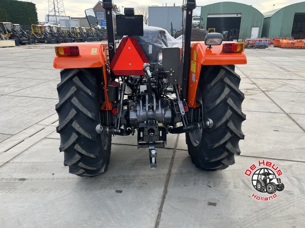 Traktor des Typs Sonstige Tafe 240S, Neumaschine in MIJNSHEERENLAND (Bild 4)