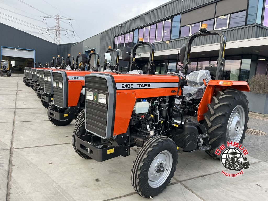 Traktor des Typs Sonstige Tafe 240S, Neumaschine in MIJNSHEERENLAND (Bild 2)