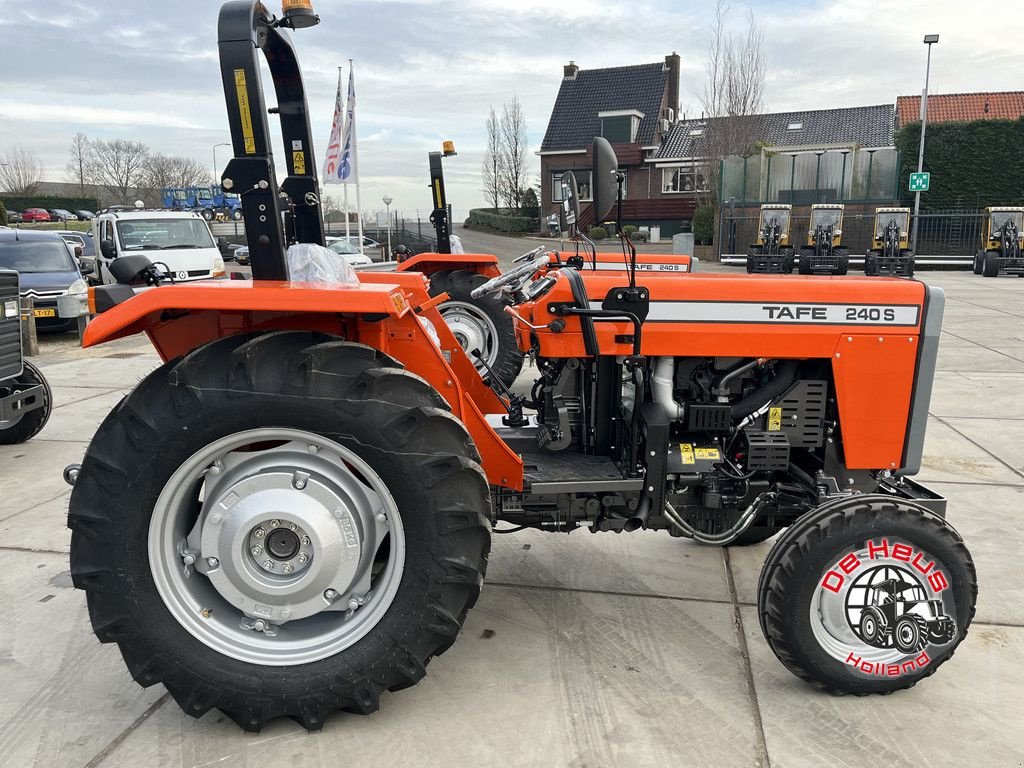 Traktor des Typs Sonstige Tafe 240S, Neumaschine in MIJNSHEERENLAND (Bild 5)