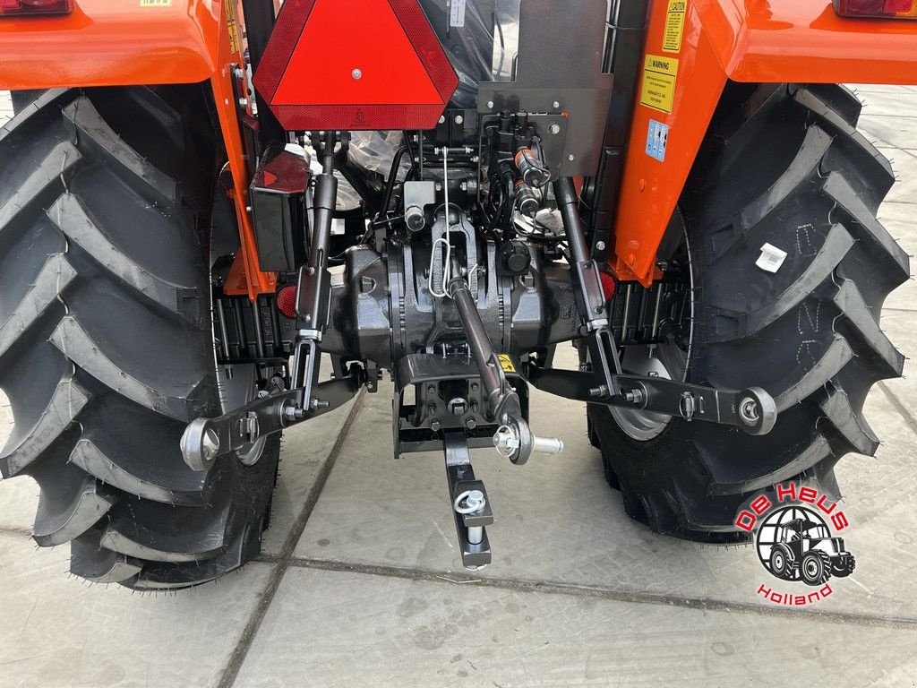 Traktor des Typs Sonstige Tafe 240S, Neumaschine in MIJNSHEERENLAND (Bild 4)