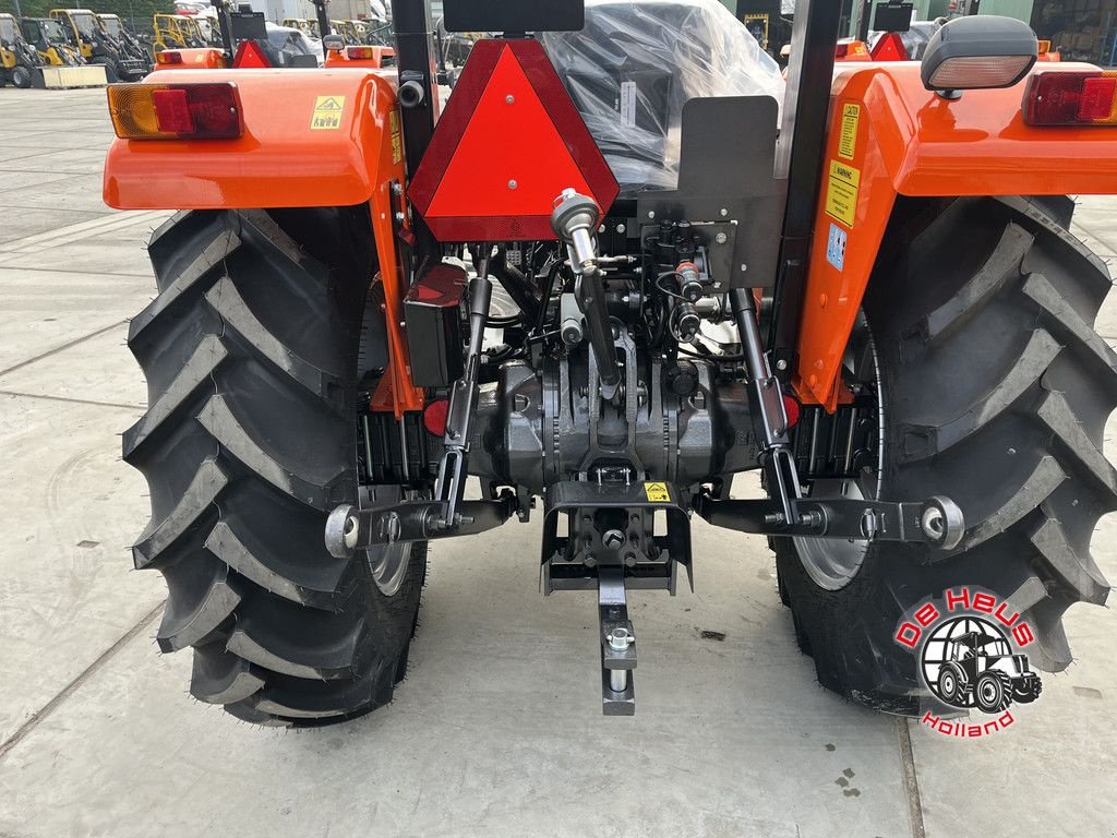 Traktor des Typs Sonstige Tafe 240S, Neumaschine in MIJNSHEERENLAND (Bild 5)