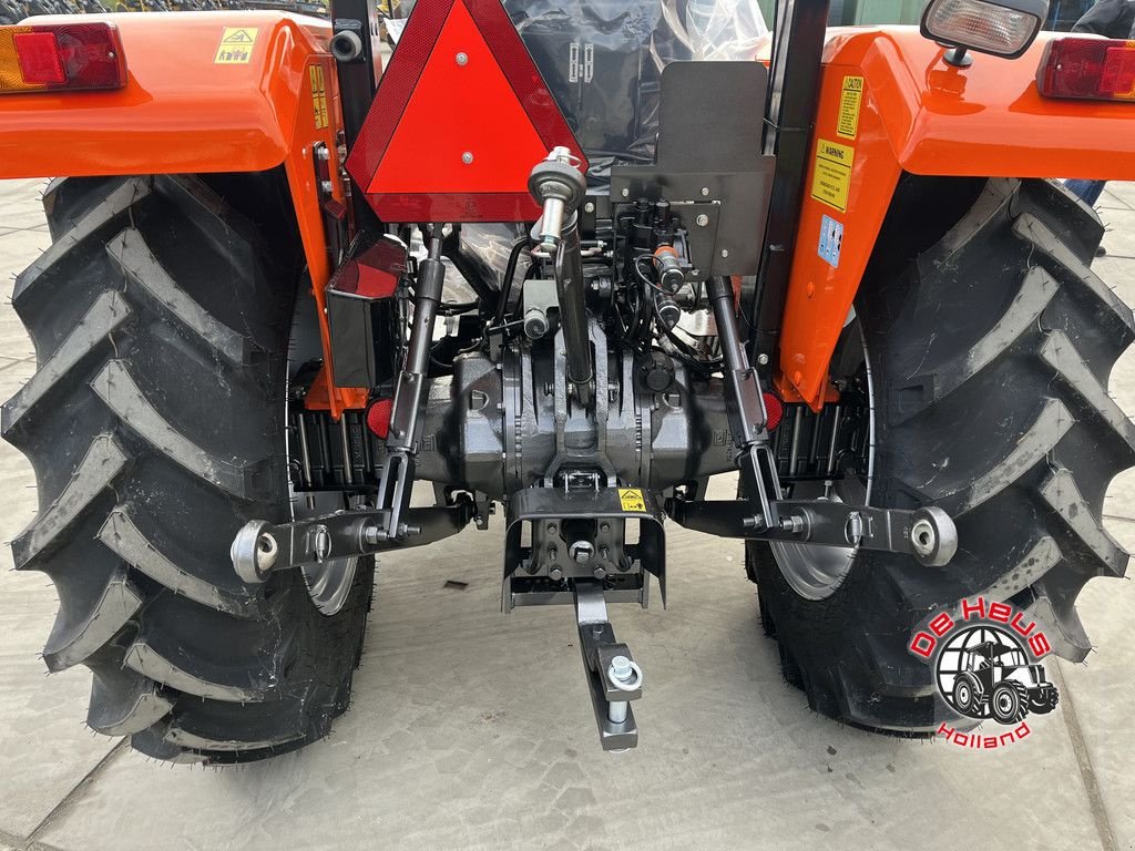 Traktor des Typs Sonstige Tafe 240S, Neumaschine in MIJNSHEERENLAND (Bild 5)