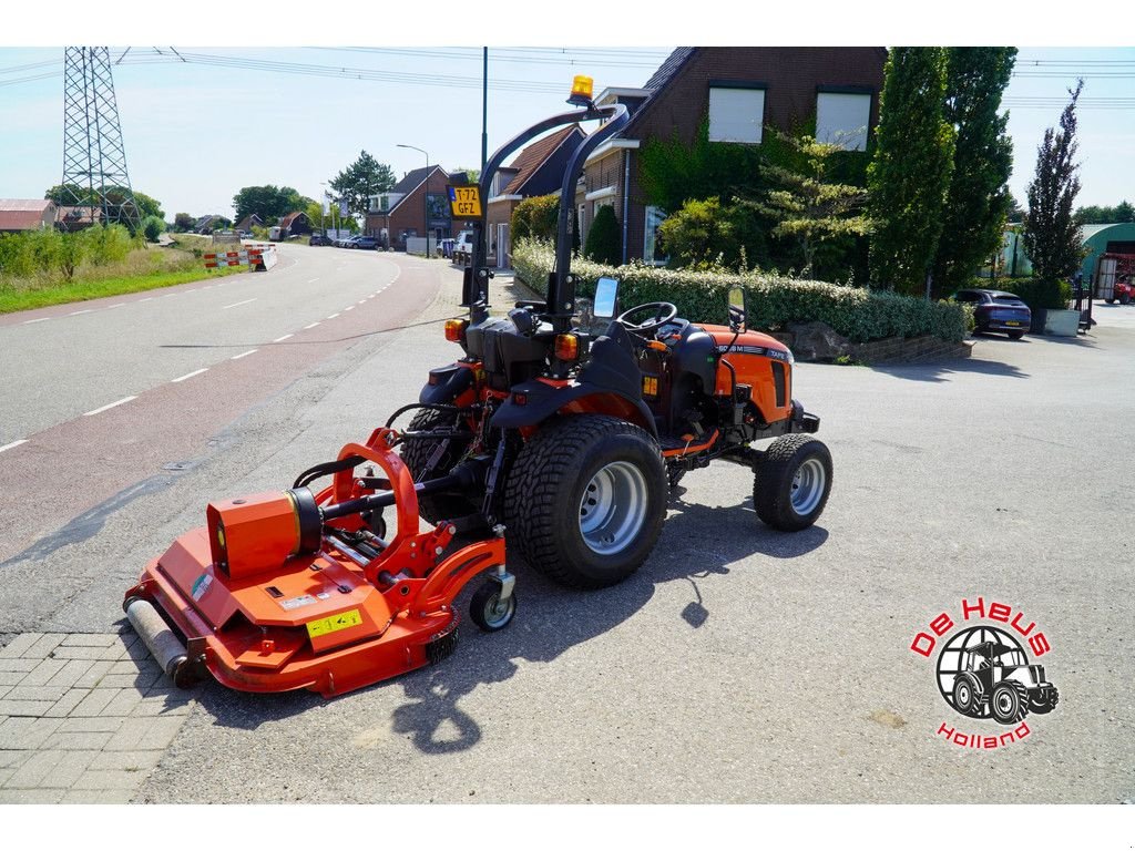 Traktor of the type Sonstige Tafe 6028M, Gebrauchtmaschine in MIJNSHEERENLAND (Picture 5)