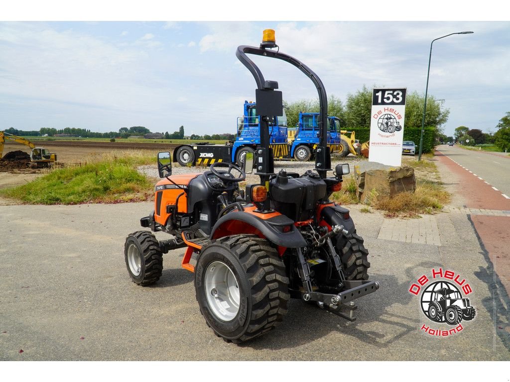 Traktor of the type Sonstige Tafe 6028M, Neumaschine in MIJNSHEERENLAND (Picture 7)