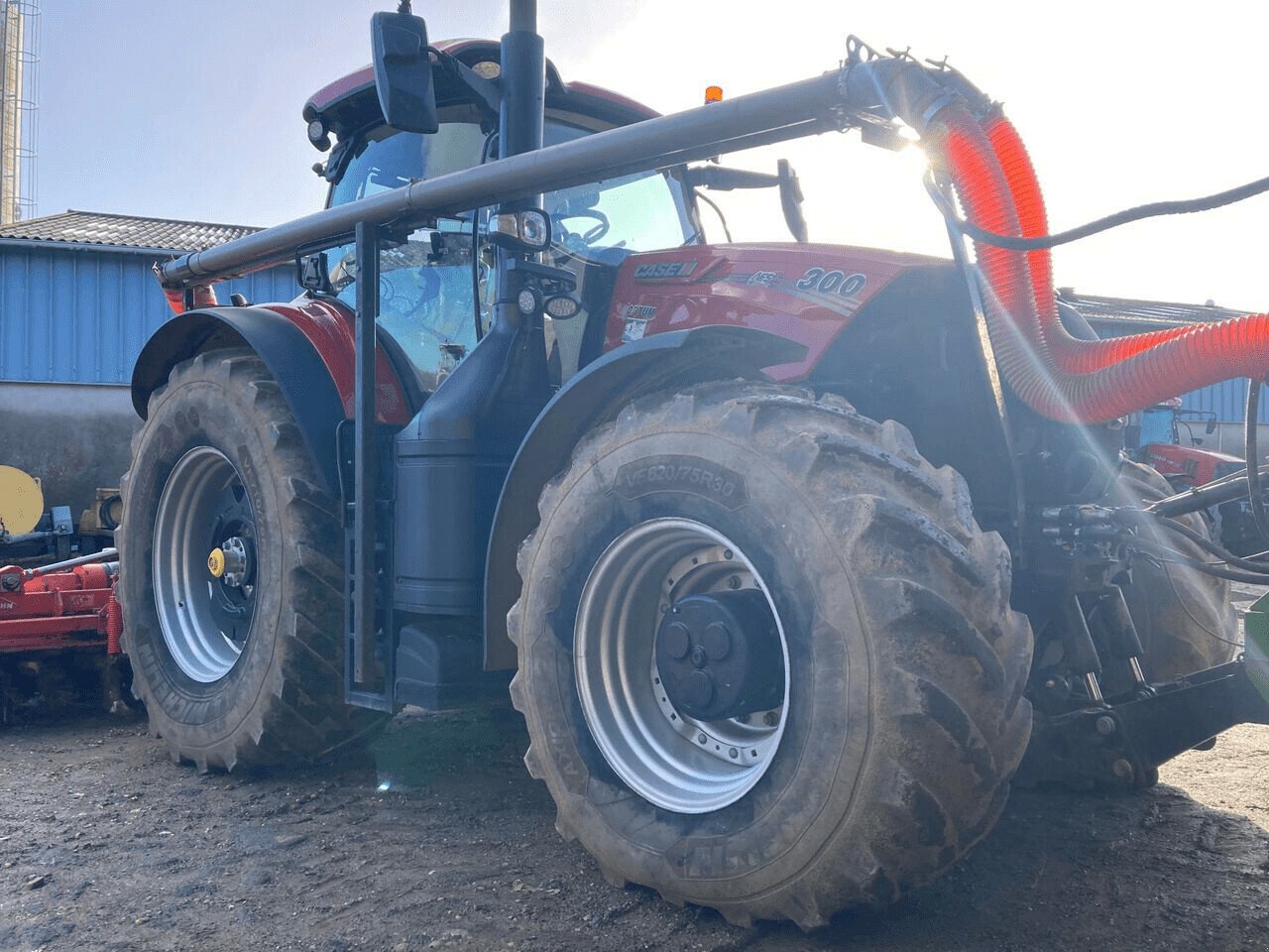 Traktor типа Sonstige TRACTEUR CASE OPTUM 300 CVX, Gebrauchtmaschine в PONTIVY (Фотография 2)